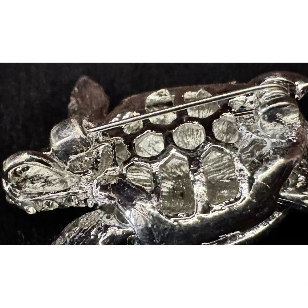Vintage Sea Turtle Rhinestone Brooch Green Pink Crystal‎ Figural Animal Jewelry